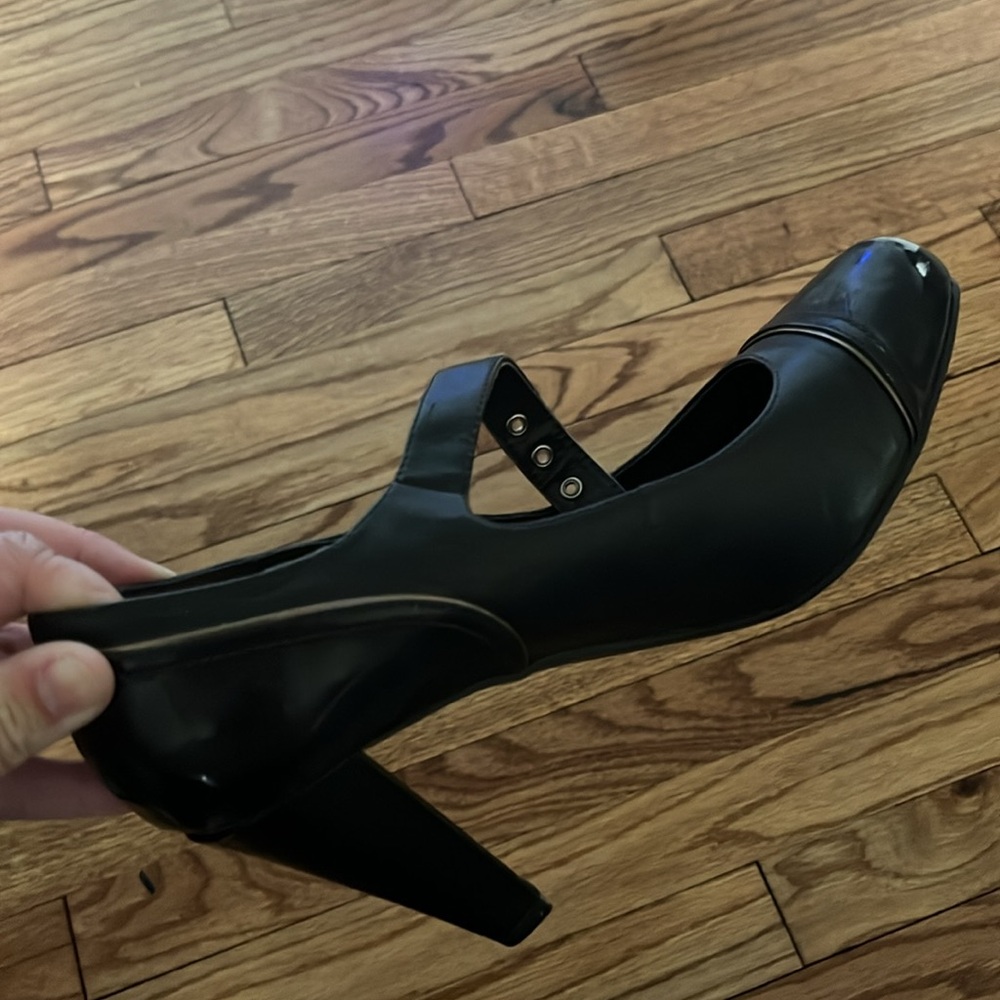 Brown Etienne Aigner Heels Size 9.5 - Picture 4 of 5